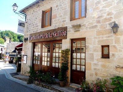 L'Hostellerie De La Vallee Gimel-les-Cascades Exterior photo